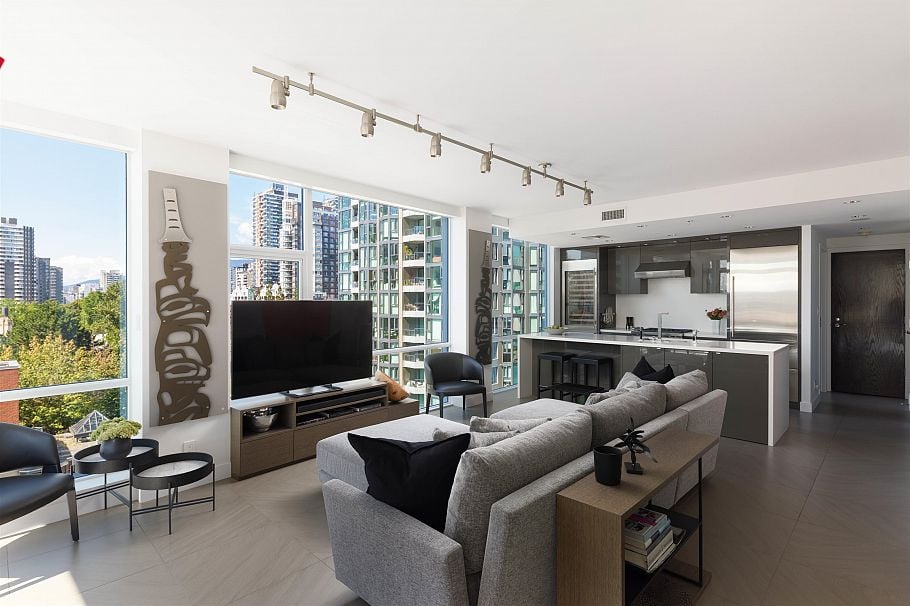 805 1455 Howe Street Vancouver, BC - 3