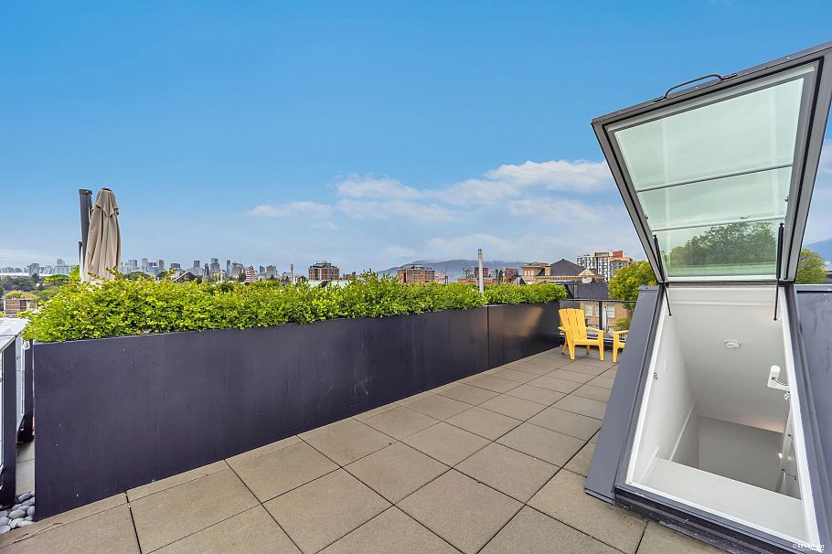 302 1120 E East Georgia Street Vancouver, BC - 22