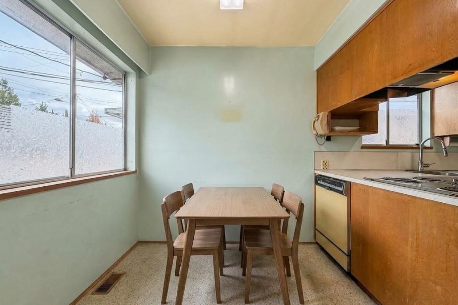 817 W 64th Avenue Vancouver, BC - 19
