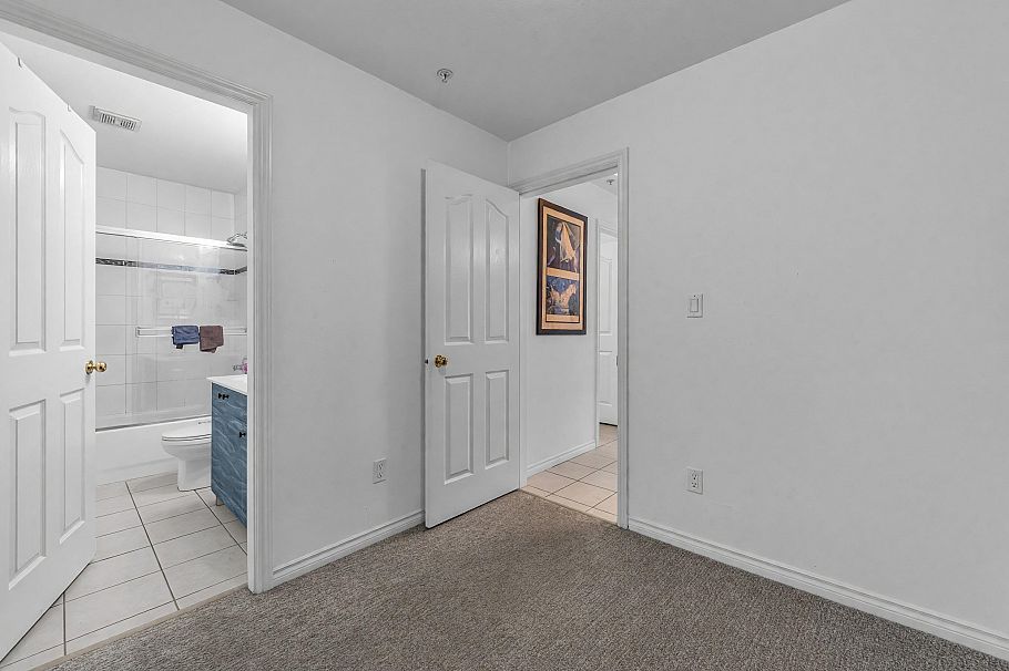 1988 Nanaimo Street Vancouver, BC - 30