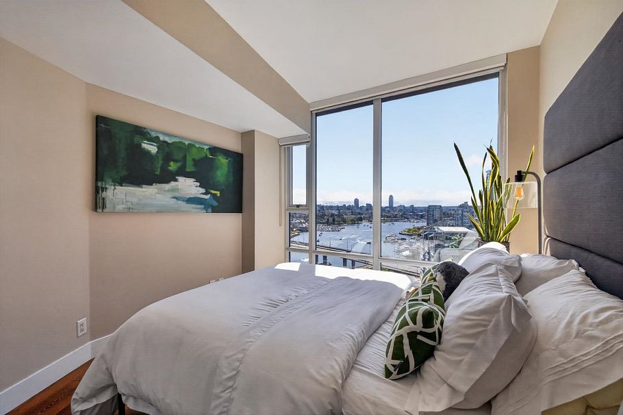 2503 8 Smithe Mews Vancouver, BC - 18