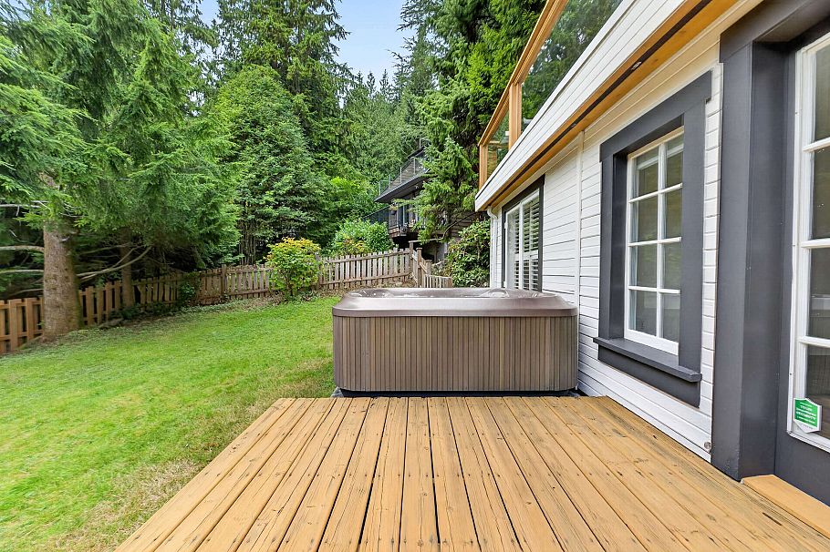1371 Borthwick Road North Vancouver, BC - 26