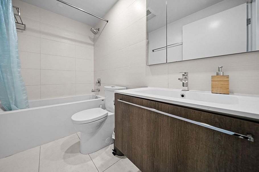 1911 285 E 10th Avenue Vancouver, BC - 16