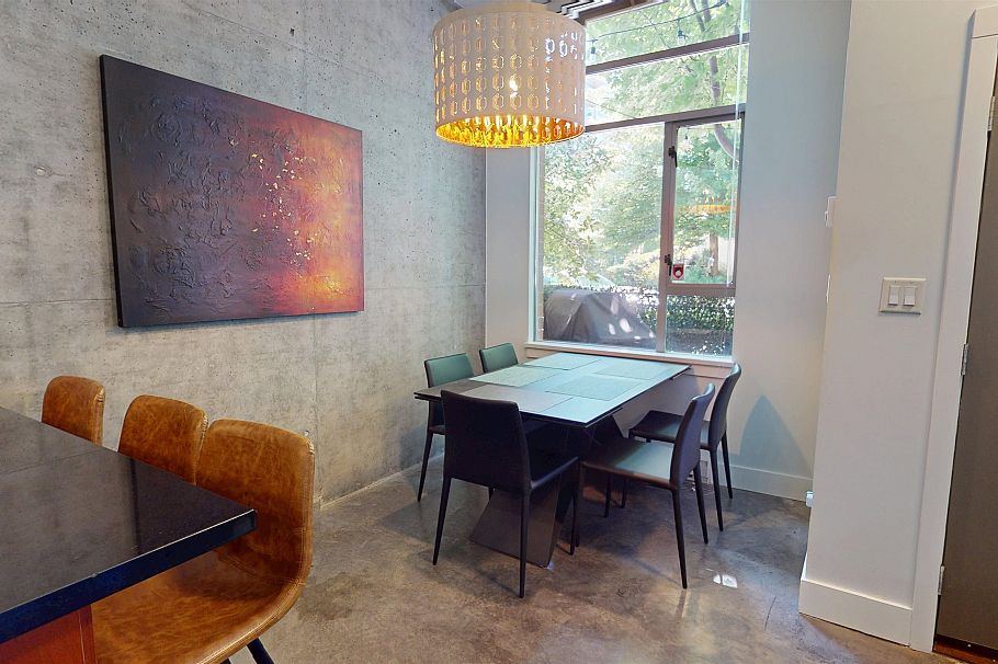 357 E 11th Avenue Vancouver, BC - 8
