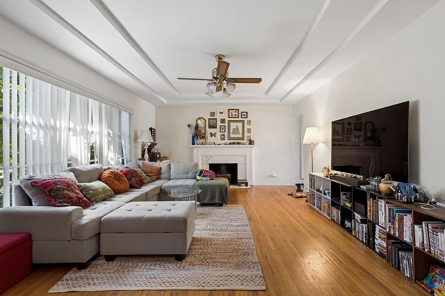 1441 W 49th Avenue Vancouver, BC - 24