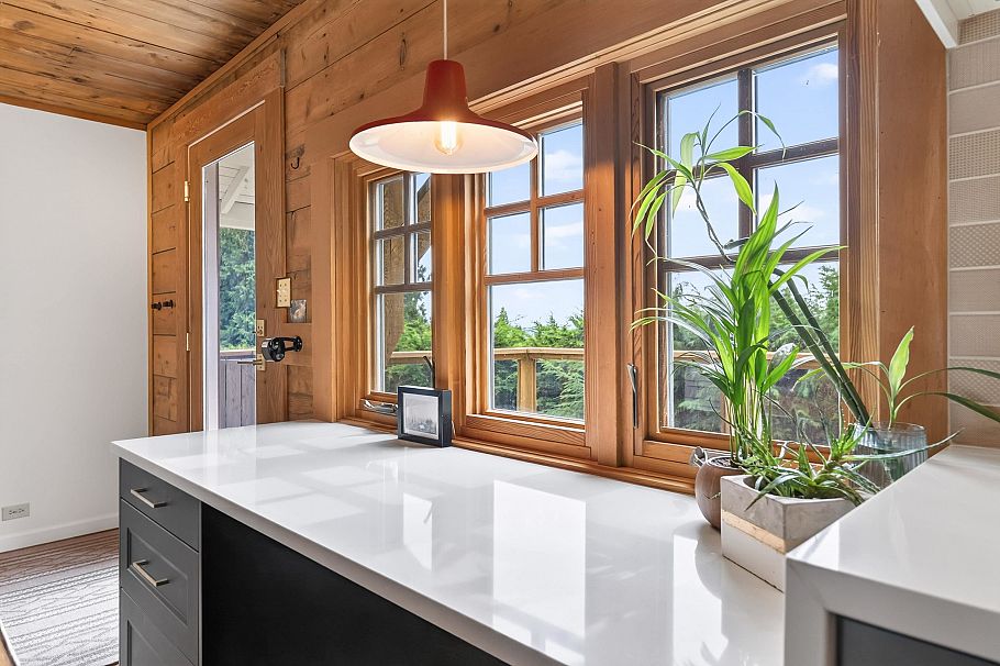 1371 Borthwick Road North Vancouver, BC - 11