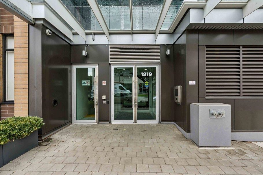 304 1819 W 5th Avenue Vancouver, BC - 25