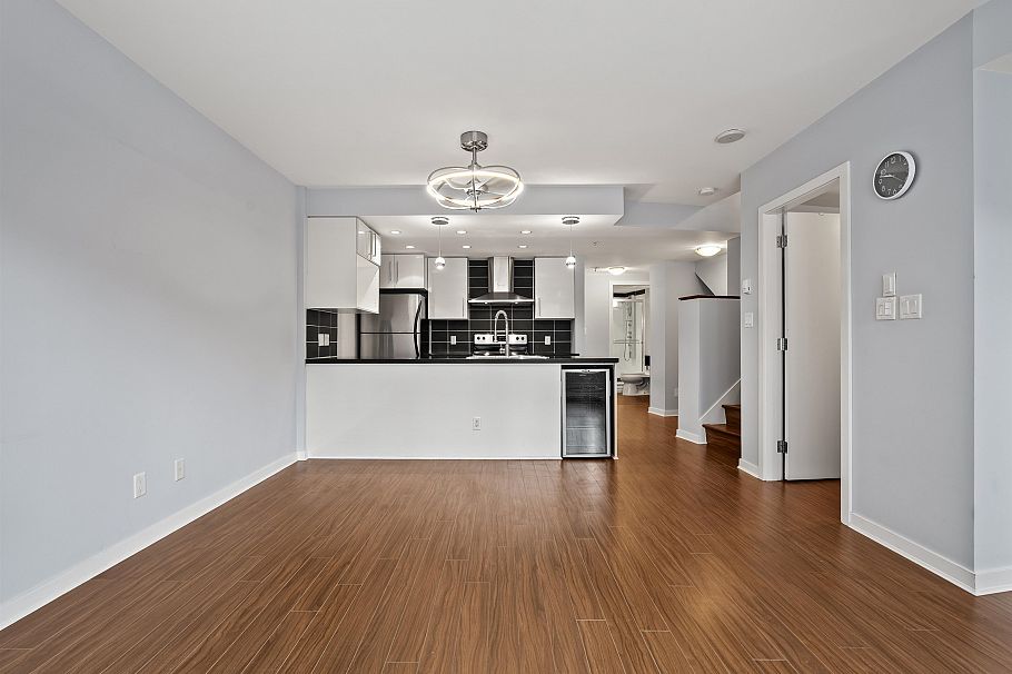 221 188 Keefer Place Vancouver, BC - 7
