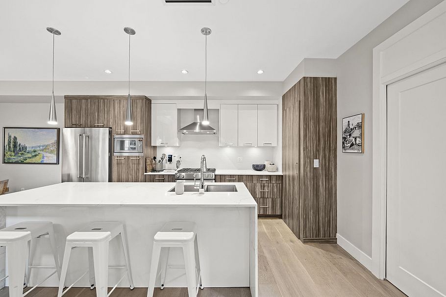 2 233 W 5th Street North Vancouver, BC - 12