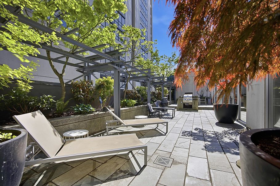 1110 989 Nelson Street Vancouver, BC - 23