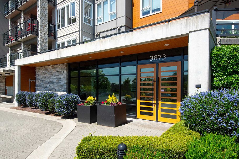 305 3873 Cates Landing Way North Vancouver, BC - 3