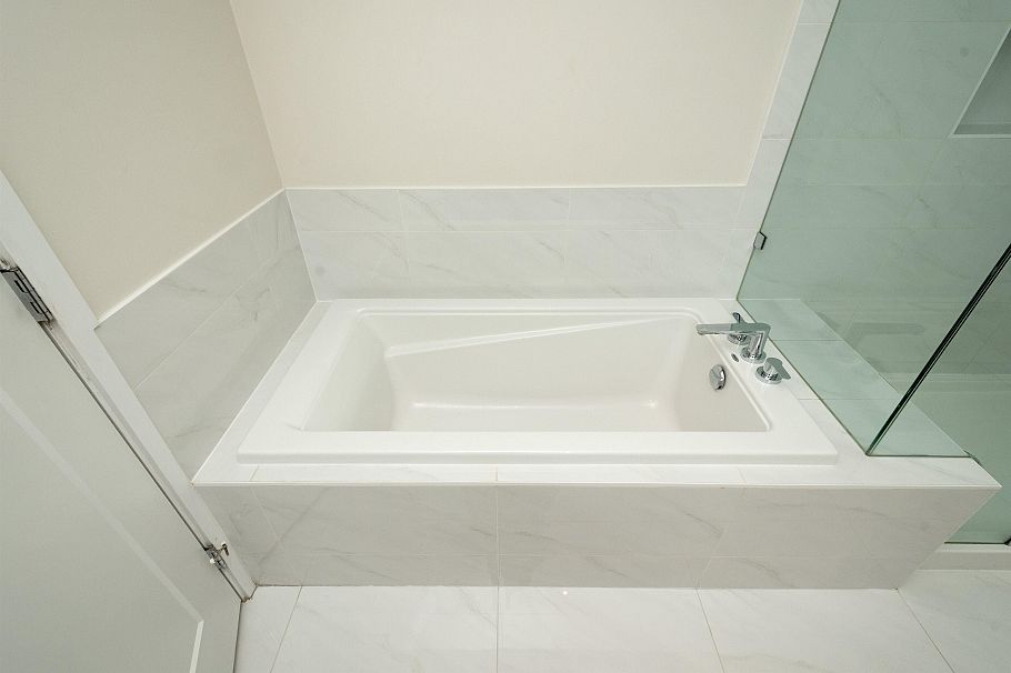 305 3873 Cates Landing Way North Vancouver, BC - 21