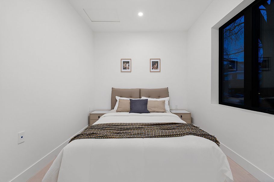 1605 E 21st Avenue Vancouver, BC - 29
