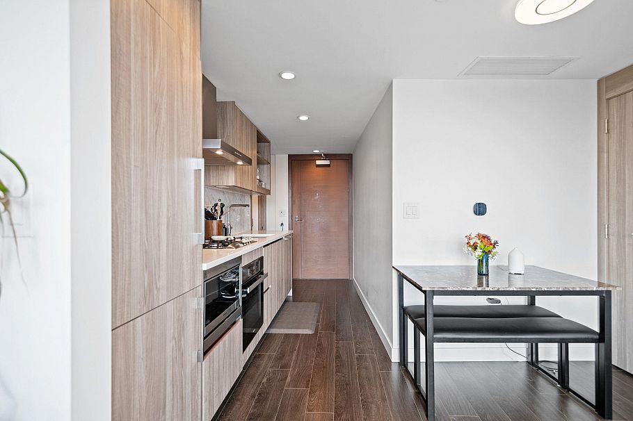 1501 1768 Cook Street Vancouver, BC - 3