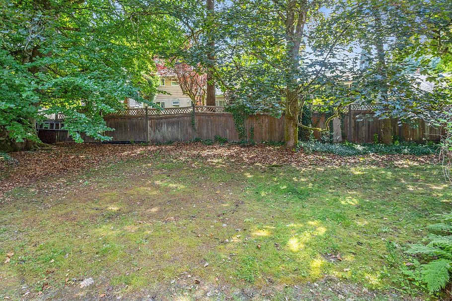 1671 Haverhill Place North Vancouver, BC - 16