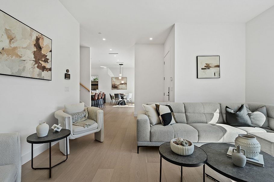 1605 E 21st Avenue Vancouver, BC - 6
