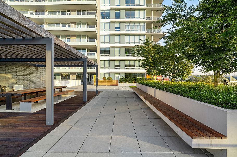 1208 118 Carrie Cates Court North Vancouver, BC - 36