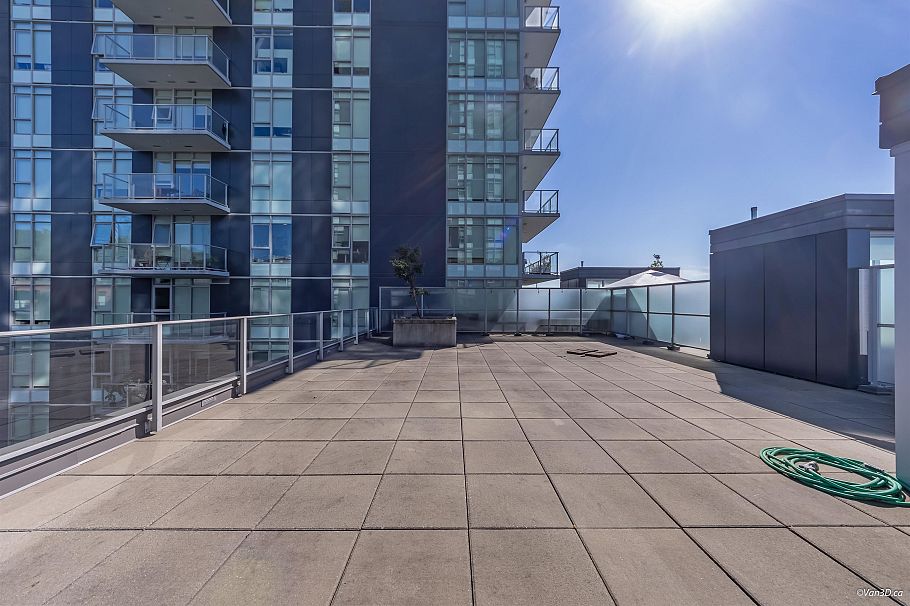 409 3581 E Kent Avenue North Vancouver, BC - 23