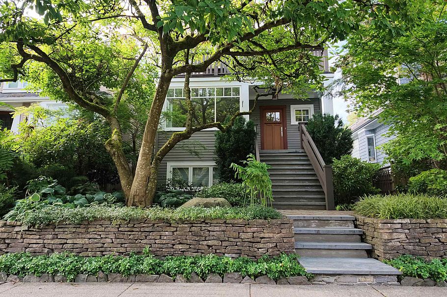 456 Aubrey Place Vancouver, BC - 1