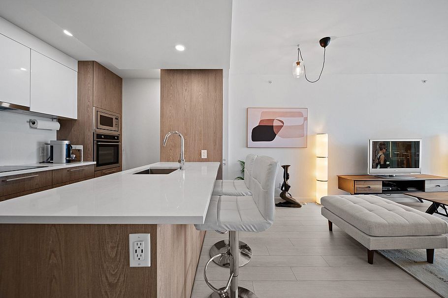 1911 285 E 10th Avenue Vancouver, BC - 11