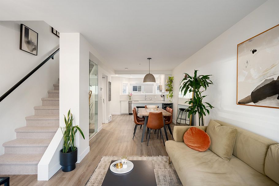 329 Garden Drive Vancouver, BC - 25