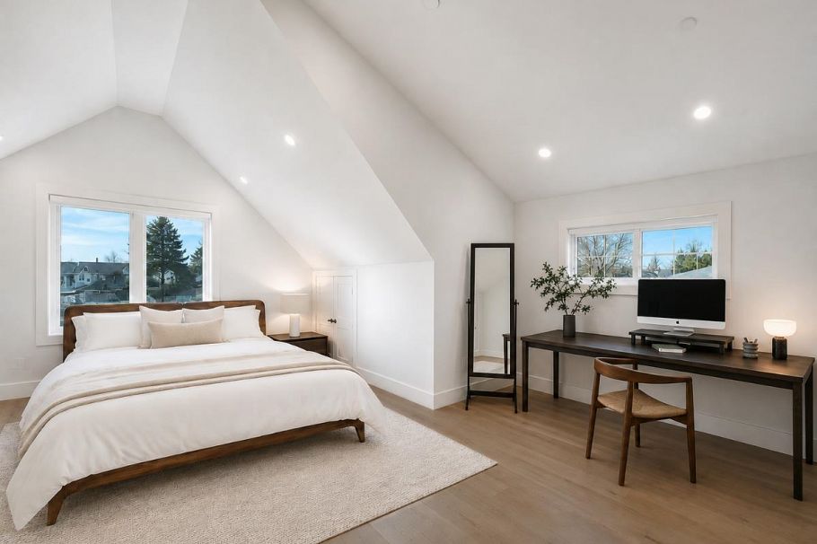 1907 E 40th Avenue Vancouver, BC - 9