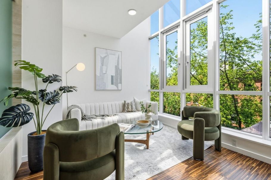 609 36 Water Street Vancouver, BC - 1