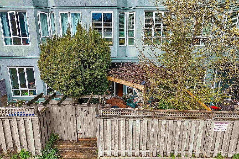 123 3440 W Broadway Vancouver, BC - 18
