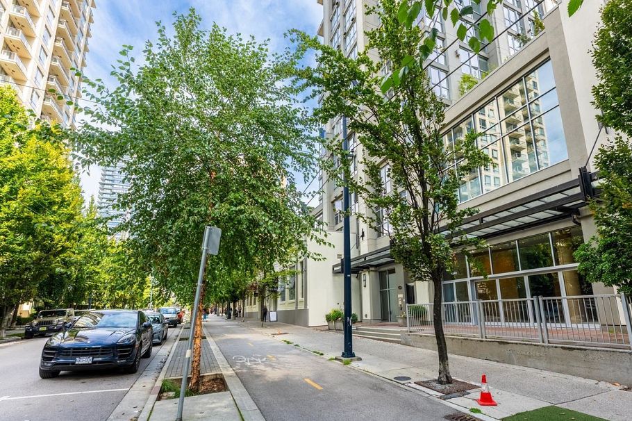 401 1238 Richards Street Vancouver, BC - 39