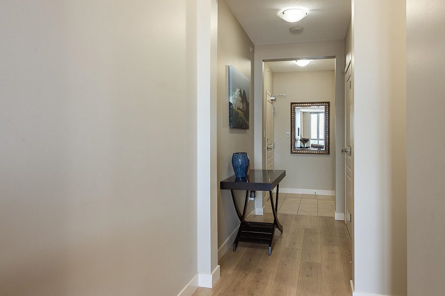 656 1483 E King Edward Avenue Vancouver, BC - 3