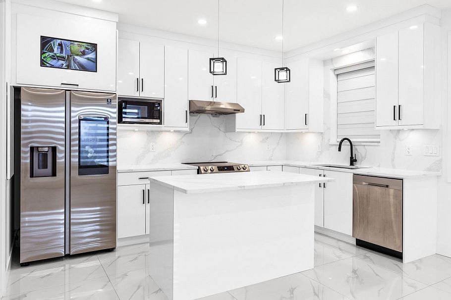 333 E 64th Avenue Vancouver, BC - 11
