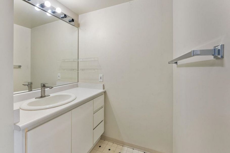 1408 5189 Gaston Street Vancouver, BC - 18