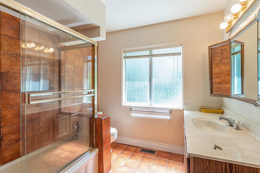 1671 Haverhill Place North Vancouver, BC - 12