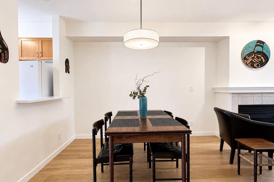 13 915 Tobruck Avenue North Vancouver, BC - 6