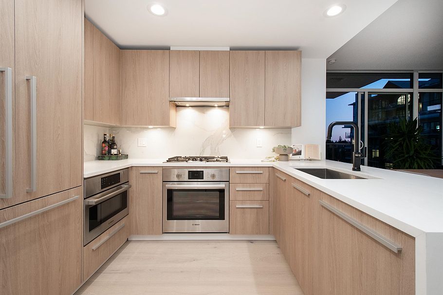 908 2785 Library Lane North Vancouver, BC - 14