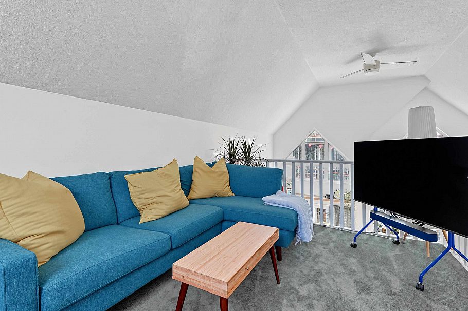308 1330 Graveley Street Vancouver, BC - 22