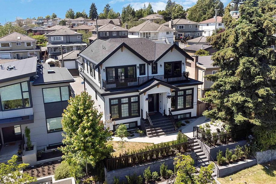 8007 Elliott Street Vancouver, BC - 14
