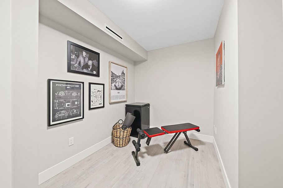 2 233 W 5th Street North Vancouver, BC - 23