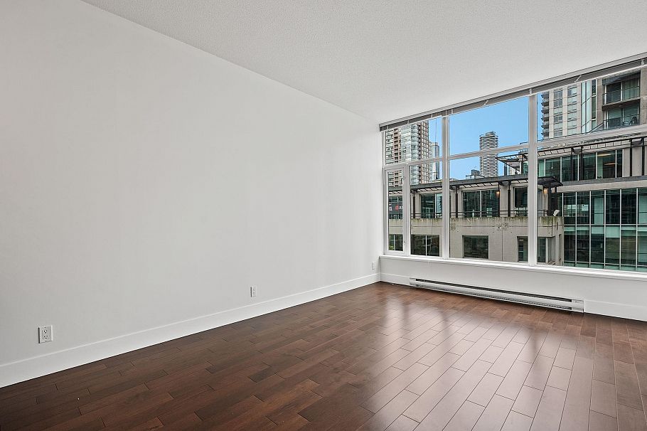 702 888 Homer Street Vancouver, BC - 4