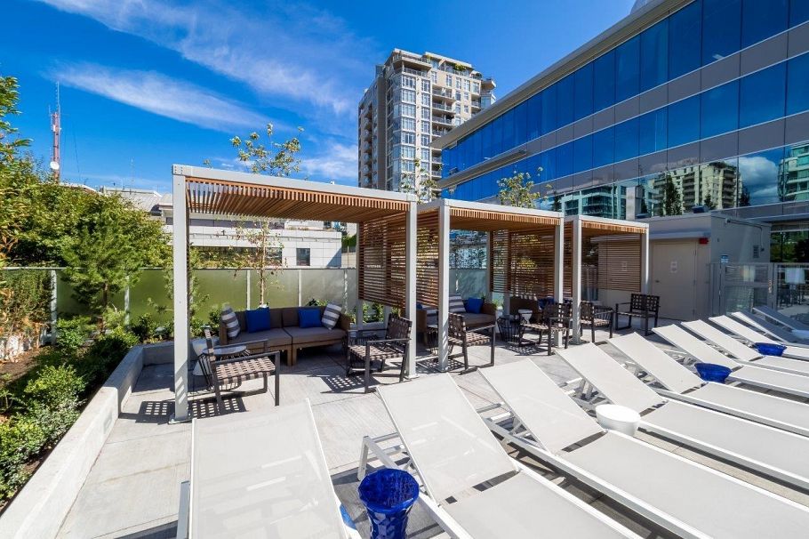 908 125 E 14th Street North Vancouver, BC - 13