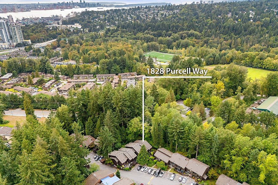 1828 Purcell Way North Vancouver, BC - 37