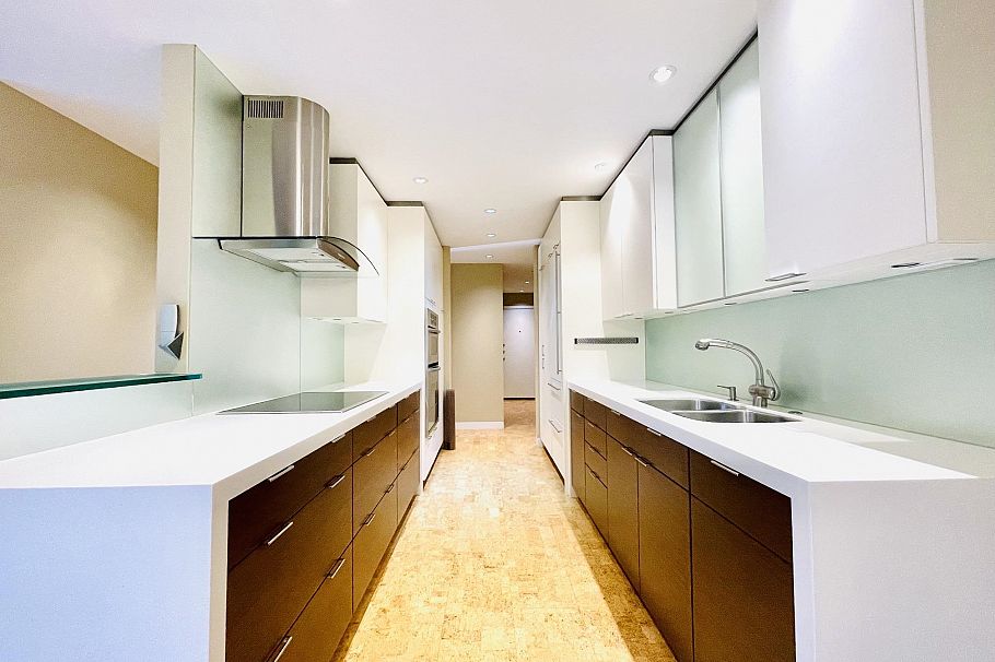 404 1405 W 15th Avenue Vancouver, BC - 7