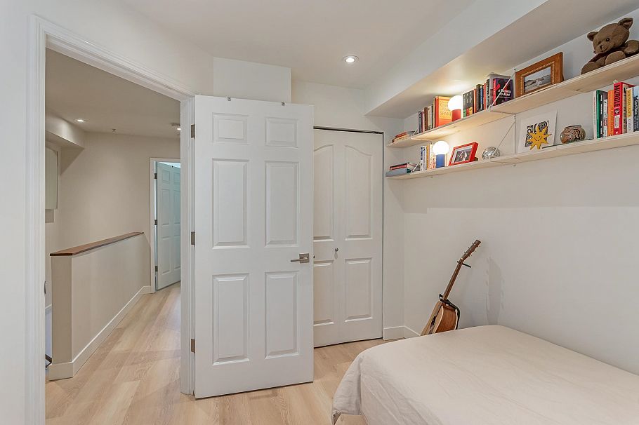 246 2565 W Broadway Street Vancouver, BC - 26