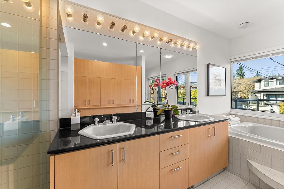 4709 Chancellor Boulevard Vancouver, BC - 29