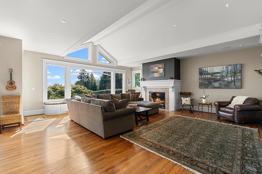 5168 Redonda Drive North Vancouver, BC - 6