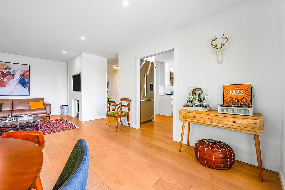 3277 Chesterfield Avenue North Vancouver, BC - 24