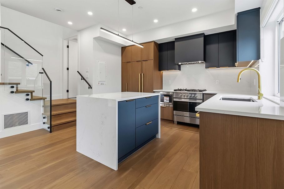 2 552 Kaslo Street Vancouver, BC - 7