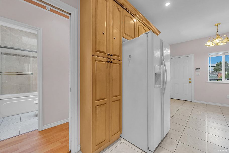 1988 Nanaimo Street Vancouver, BC - 11