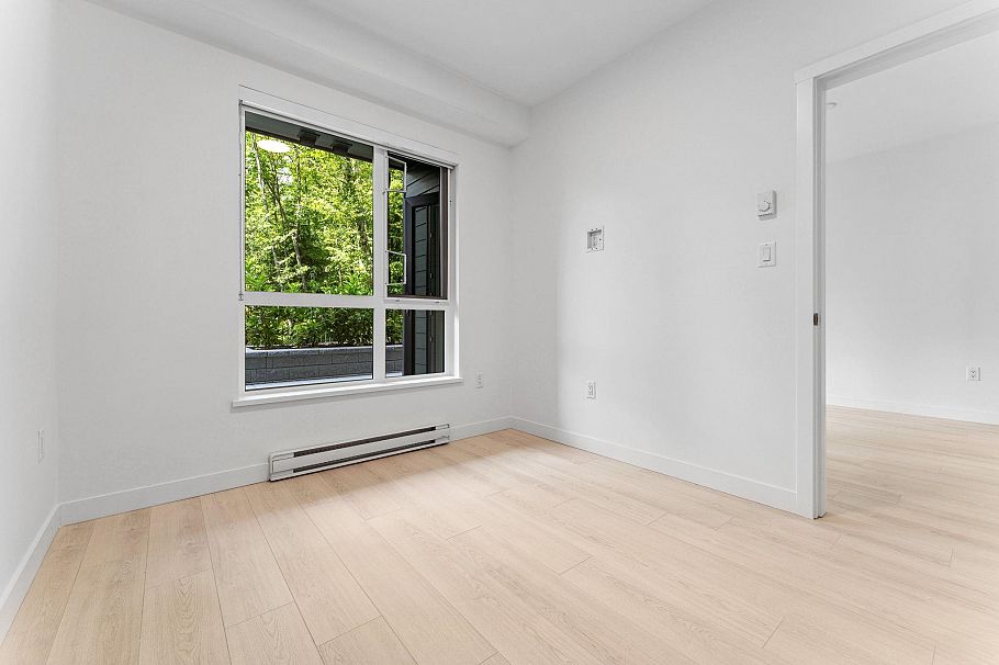 209 3594 Malsum Drive North Vancouver, BC - 20