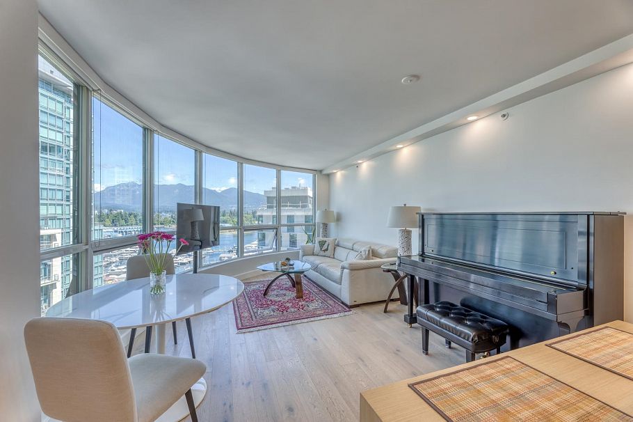 1001 588 Broughton Street Vancouver, BC - 1